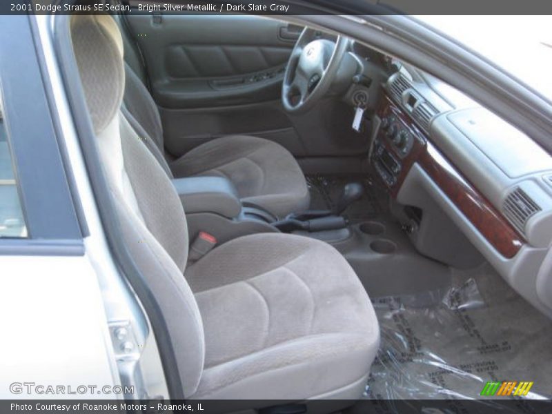 Bright Silver Metallic / Dark Slate Gray 2001 Dodge Stratus SE Sedan