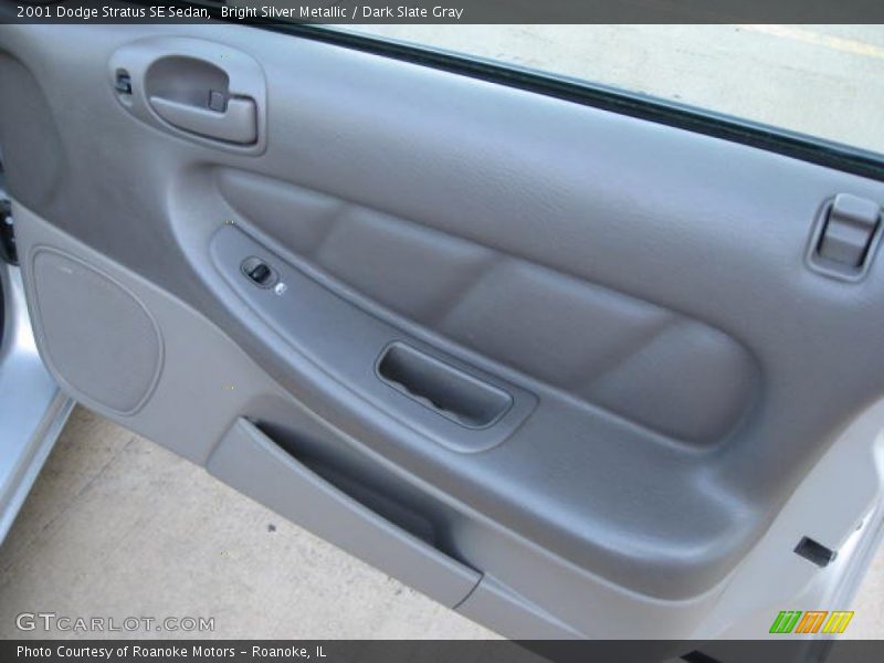 Bright Silver Metallic / Dark Slate Gray 2001 Dodge Stratus SE Sedan