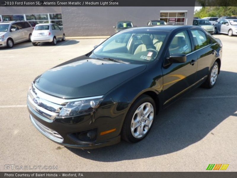 Atlantis Green Metallic / Medium Light Stone 2010 Ford Fusion SE
