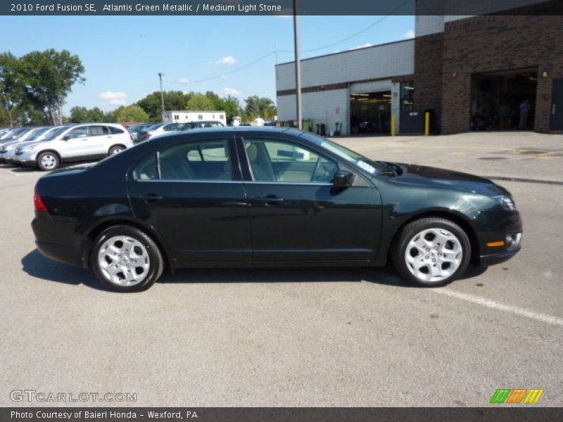Atlantis Green Metallic / Medium Light Stone 2010 Ford Fusion SE
