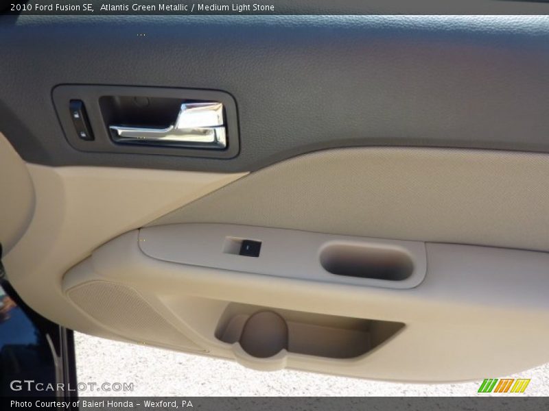 Atlantis Green Metallic / Medium Light Stone 2010 Ford Fusion SE