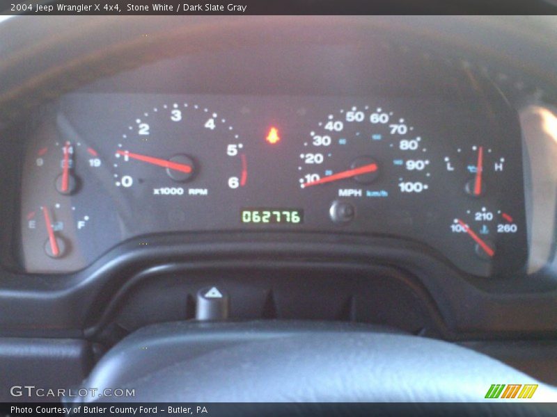 Stone White / Dark Slate Gray 2004 Jeep Wrangler X 4x4