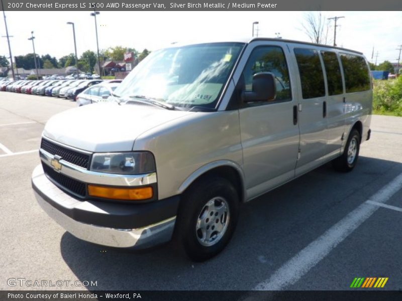 Silver Birch Metallic / Medium Pewter 2007 Chevrolet Express LS 1500 AWD Passenger Van