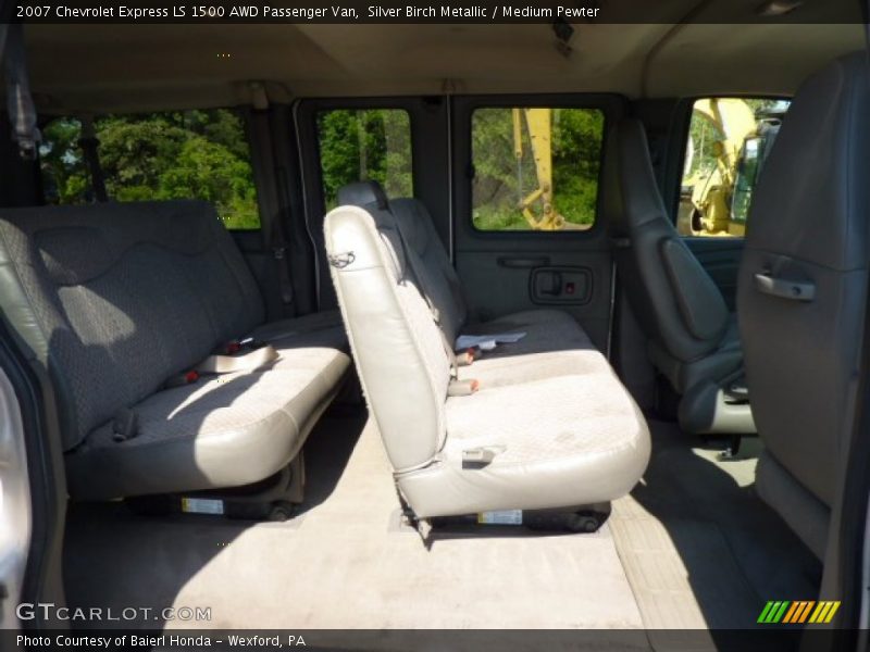 Silver Birch Metallic / Medium Pewter 2007 Chevrolet Express LS 1500 AWD Passenger Van