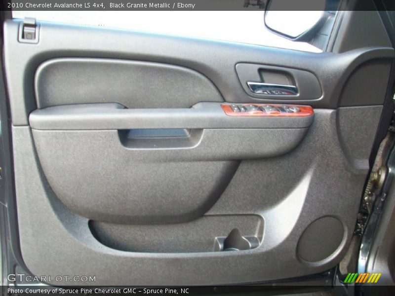 Black Granite Metallic / Ebony 2010 Chevrolet Avalanche LS 4x4