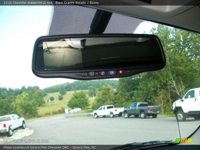 Black Granite Metallic / Ebony 2010 Chevrolet Avalanche LS 4x4