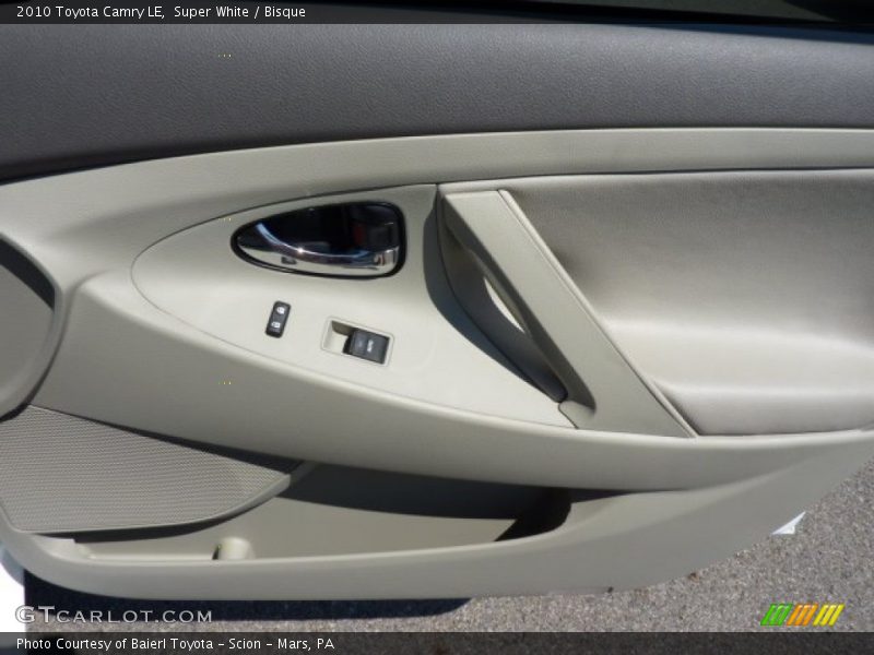 Super White / Bisque 2010 Toyota Camry LE