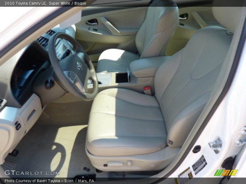 Super White / Bisque 2010 Toyota Camry LE