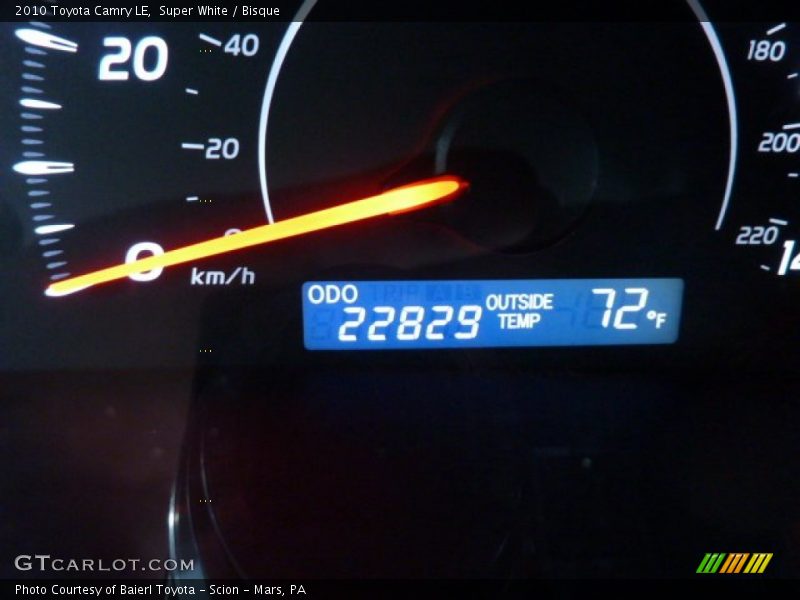 Super White / Bisque 2010 Toyota Camry LE