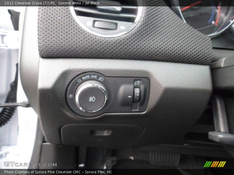 Summit White / Jet Black 2012 Chevrolet Cruze LTZ/RS