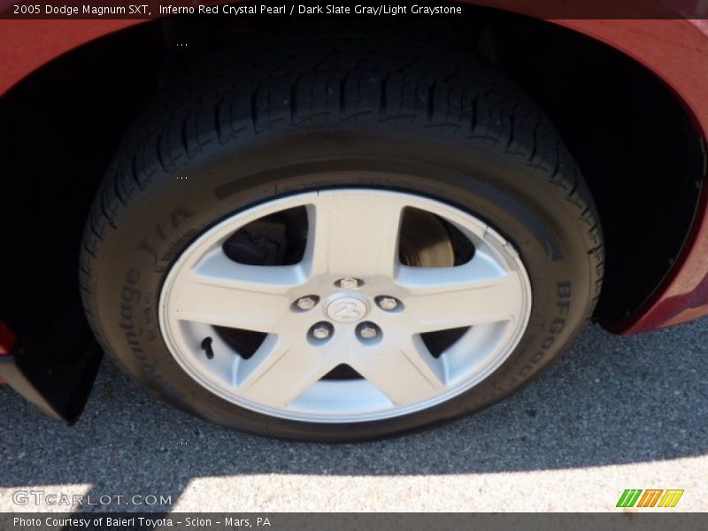 Inferno Red Crystal Pearl / Dark Slate Gray/Light Graystone 2005 Dodge Magnum SXT
