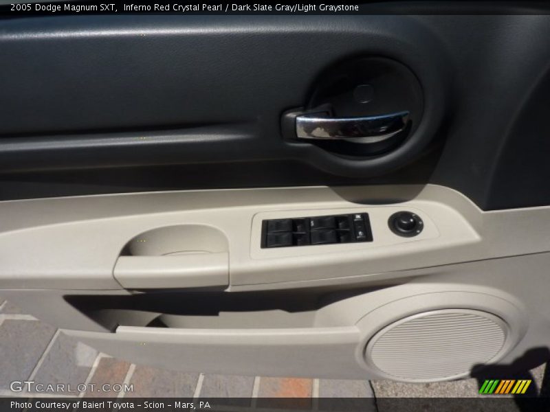 Inferno Red Crystal Pearl / Dark Slate Gray/Light Graystone 2005 Dodge Magnum SXT