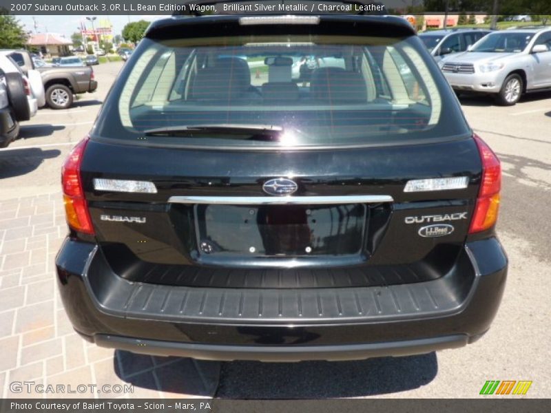 Brilliant Silver Metallic / Charcoal Leather 2007 Subaru Outback 3.0R L.L.Bean Edition Wagon