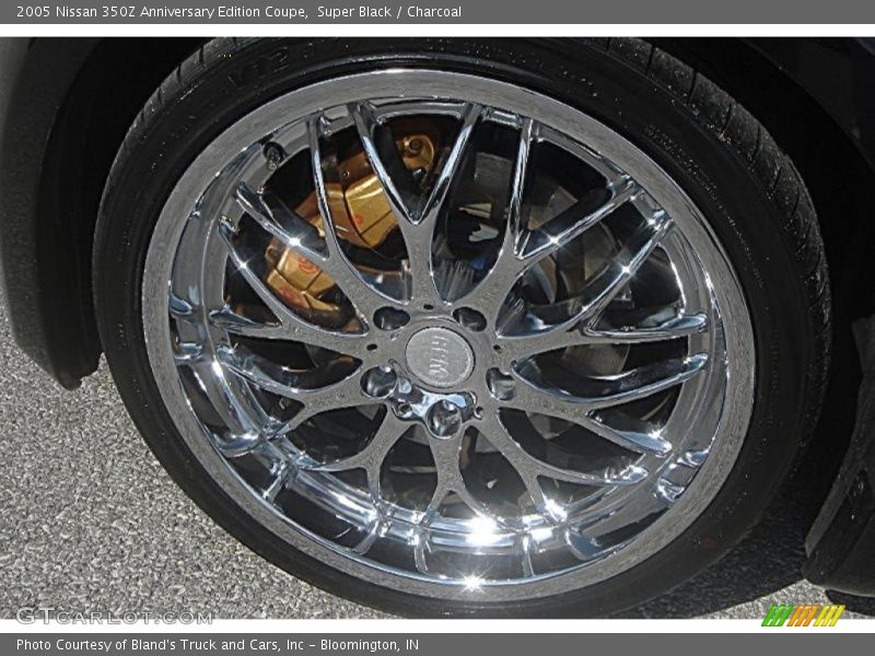 Super Black / Charcoal 2005 Nissan 350Z Anniversary Edition Coupe