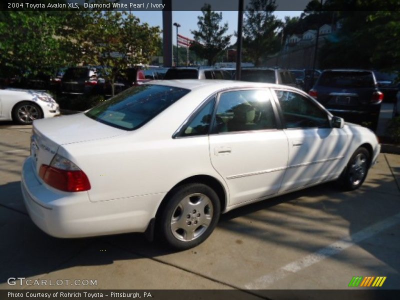 Diamond White Pearl / Ivory 2004 Toyota Avalon XLS