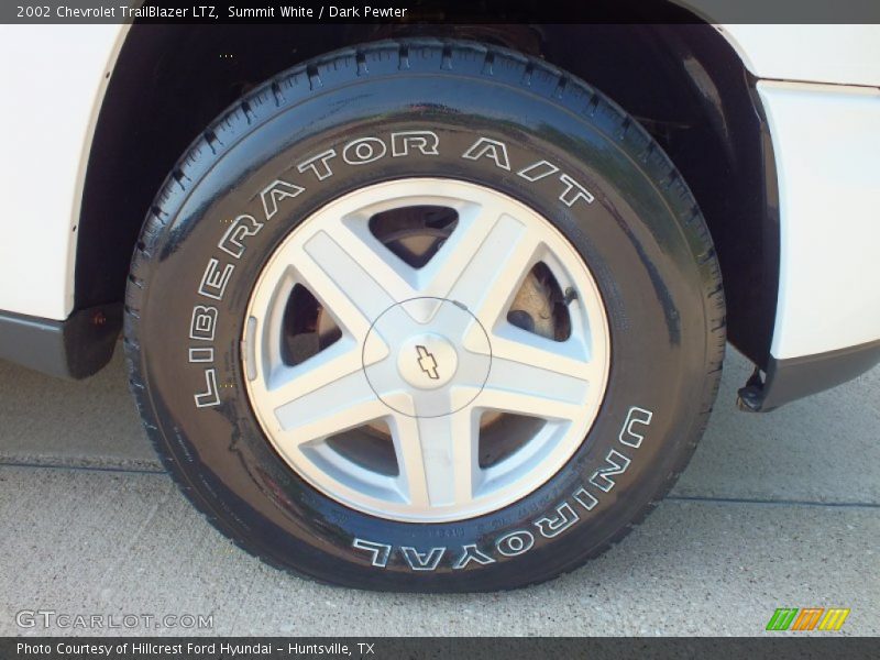 Summit White / Dark Pewter 2002 Chevrolet TrailBlazer LTZ