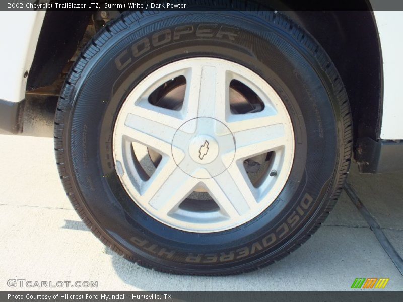 Summit White / Dark Pewter 2002 Chevrolet TrailBlazer LTZ