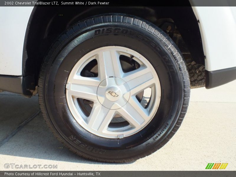 Summit White / Dark Pewter 2002 Chevrolet TrailBlazer LTZ