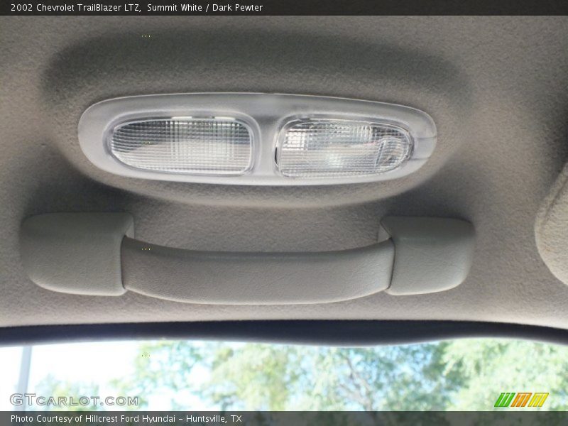 Summit White / Dark Pewter 2002 Chevrolet TrailBlazer LTZ
