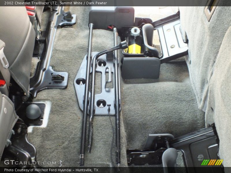 Summit White / Dark Pewter 2002 Chevrolet TrailBlazer LTZ