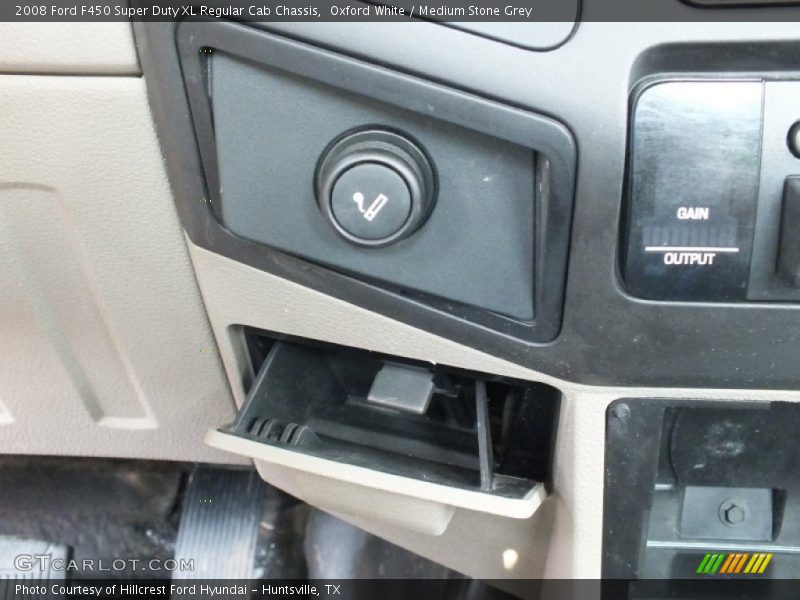 Oxford White / Medium Stone Grey 2008 Ford F450 Super Duty XL Regular Cab Chassis