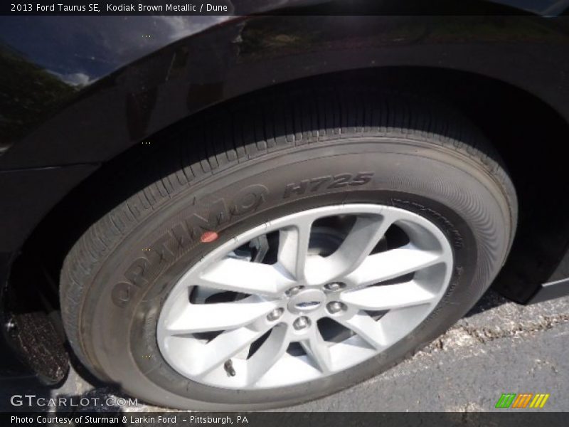  2013 Taurus SE Wheel