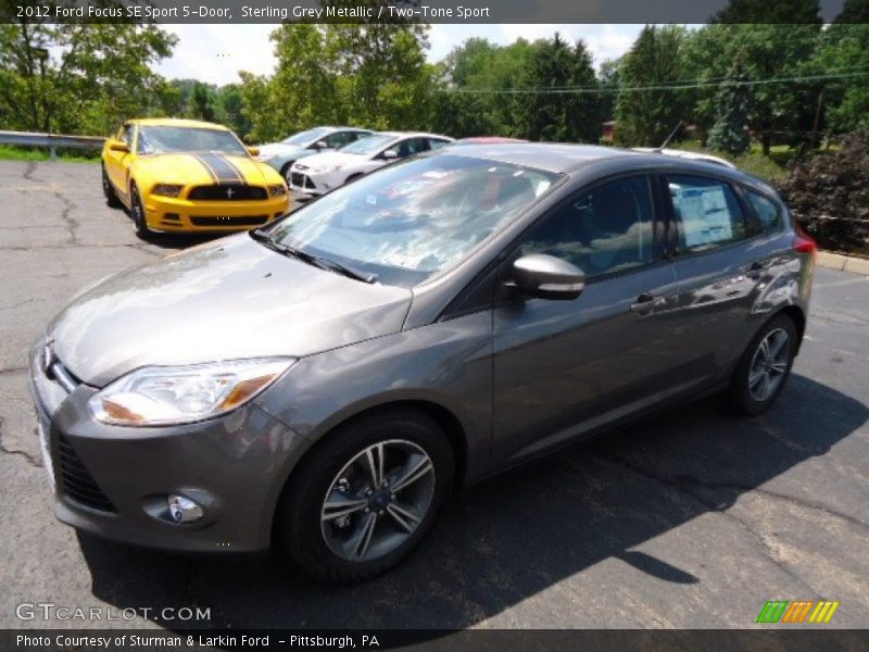Sterling Grey Metallic / Two-Tone Sport 2012 Ford Focus SE Sport 5-Door