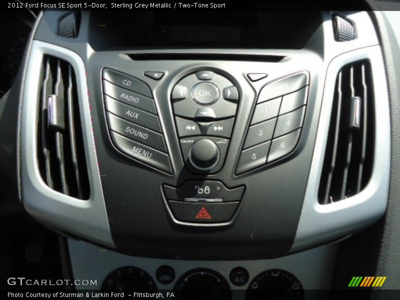 Controls of 2012 Focus SE Sport 5-Door