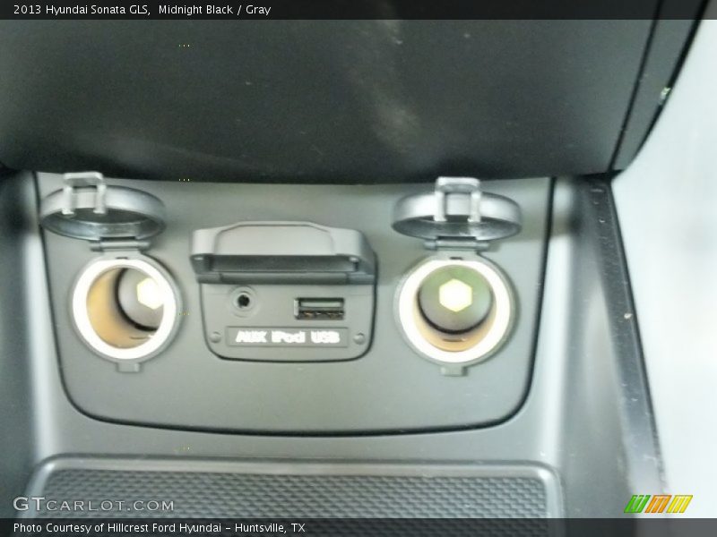 Midnight Black / Gray 2013 Hyundai Sonata GLS