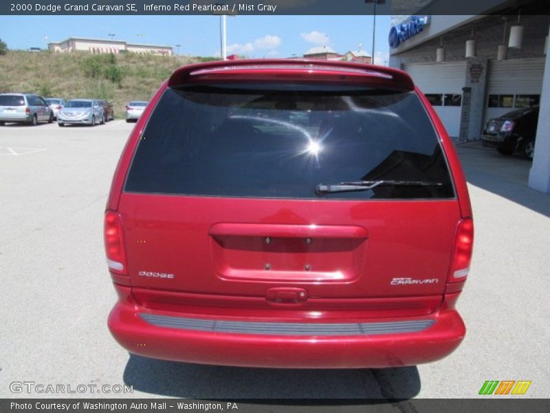 Inferno Red Pearlcoat / Mist Gray 2000 Dodge Grand Caravan SE