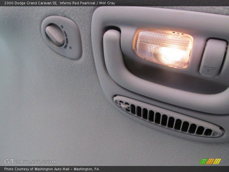 Inferno Red Pearlcoat / Mist Gray 2000 Dodge Grand Caravan SE