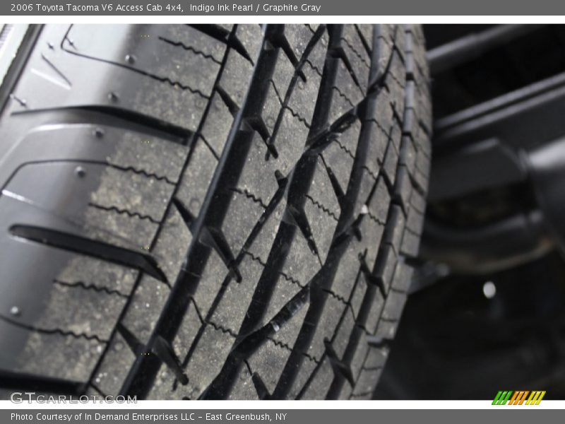 Indigo Ink Pearl / Graphite Gray 2006 Toyota Tacoma V6 Access Cab 4x4