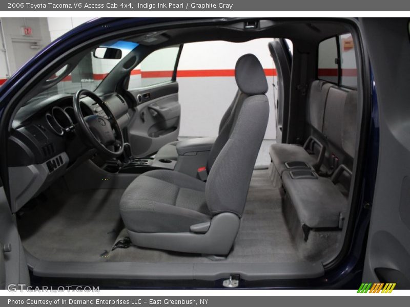 Indigo Ink Pearl / Graphite Gray 2006 Toyota Tacoma V6 Access Cab 4x4
