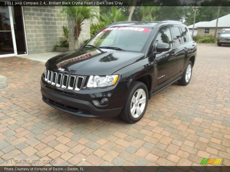 Brilliant Black Crystal Pearl / Dark Slate Gray 2011 Jeep Compass 2.4