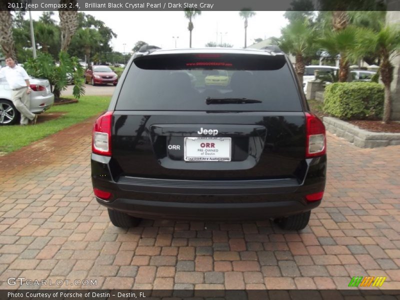 Brilliant Black Crystal Pearl / Dark Slate Gray 2011 Jeep Compass 2.4