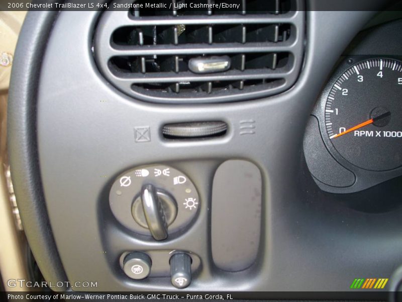 Sandstone Metallic / Light Cashmere/Ebony 2006 Chevrolet TrailBlazer LS 4x4