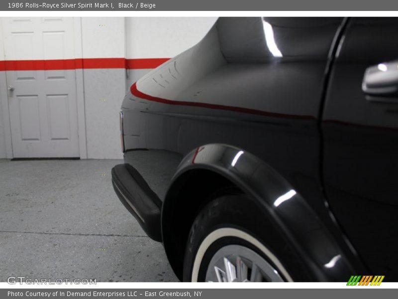 Black / Beige 1986 Rolls-Royce Silver Spirit Mark I