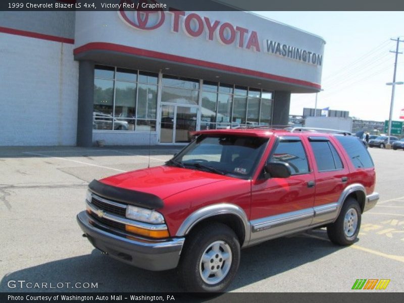 Victory Red / Graphite 1999 Chevrolet Blazer LS 4x4