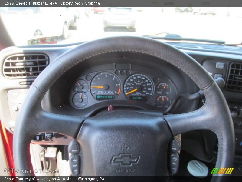 Victory Red / Graphite 1999 Chevrolet Blazer LS 4x4