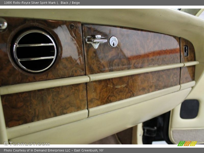 Black / Beige 1986 Rolls-Royce Silver Spirit Mark I