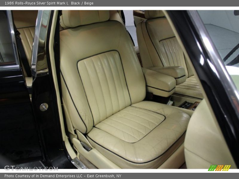 Front Seat of 1986 Silver Spirit Mark I