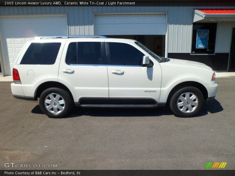 Ceramic White Tri-Coat / Light Parchment 2003 Lincoln Aviator Luxury AWD