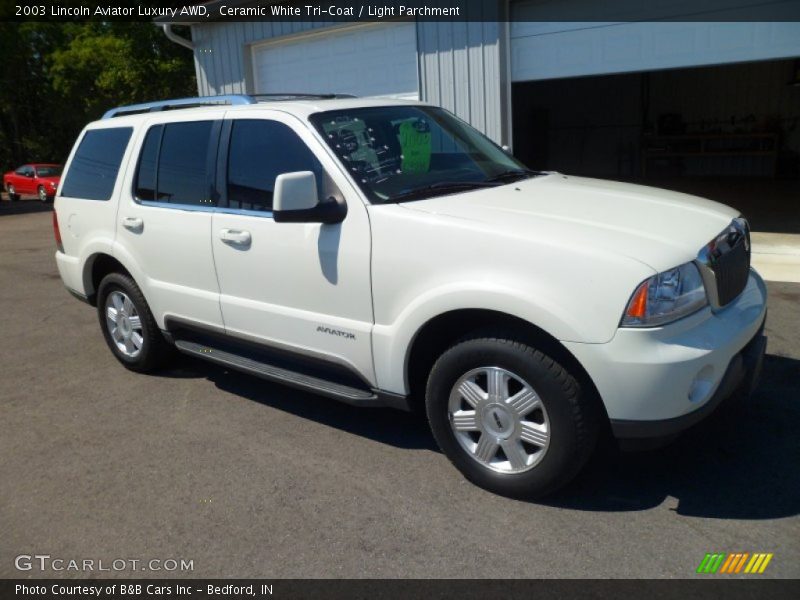 Ceramic White Tri-Coat / Light Parchment 2003 Lincoln Aviator Luxury AWD
