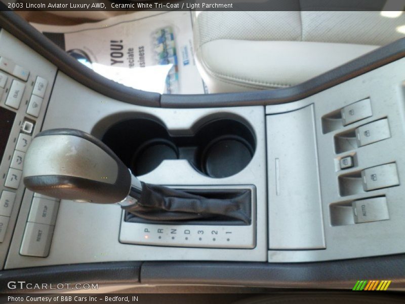 Ceramic White Tri-Coat / Light Parchment 2003 Lincoln Aviator Luxury AWD