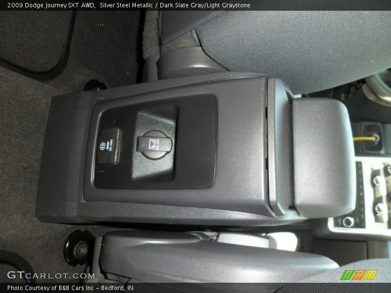Silver Steel Metallic / Dark Slate Gray/Light Graystone 2009 Dodge Journey SXT AWD