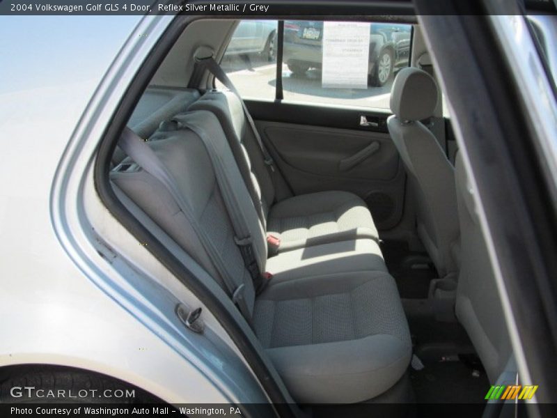 Reflex Silver Metallic / Grey 2004 Volkswagen Golf GLS 4 Door