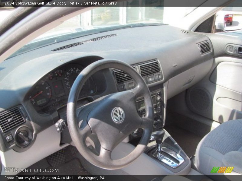 Reflex Silver Metallic / Grey 2004 Volkswagen Golf GLS 4 Door