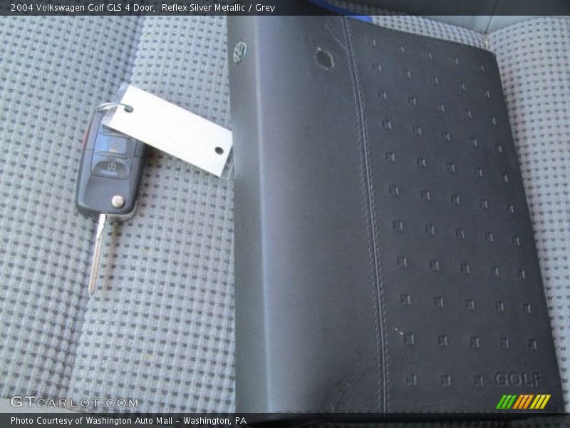 Reflex Silver Metallic / Grey 2004 Volkswagen Golf GLS 4 Door