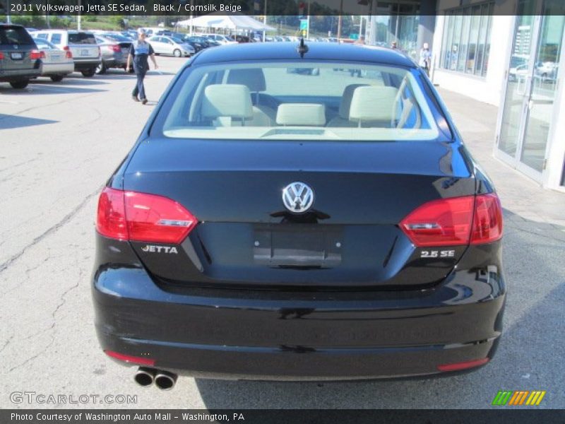 Black / Cornsilk Beige 2011 Volkswagen Jetta SE Sedan