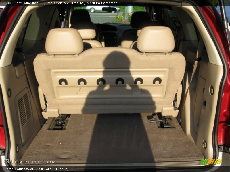 Matador Red Metallic / Medium Parchment 2003 Ford Windstar SEL